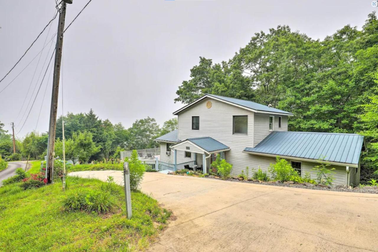 Roamer'S Respite - A Prime Location With Scenic Views For Your Ultimate Retreat Sylva Luaran gambar