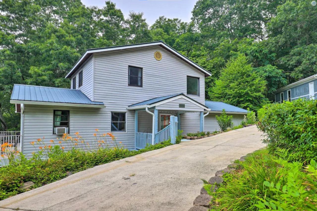 Roamer'S Respite - A Prime Location With Scenic Views For Your Ultimate Retreat Sylva Luaran gambar